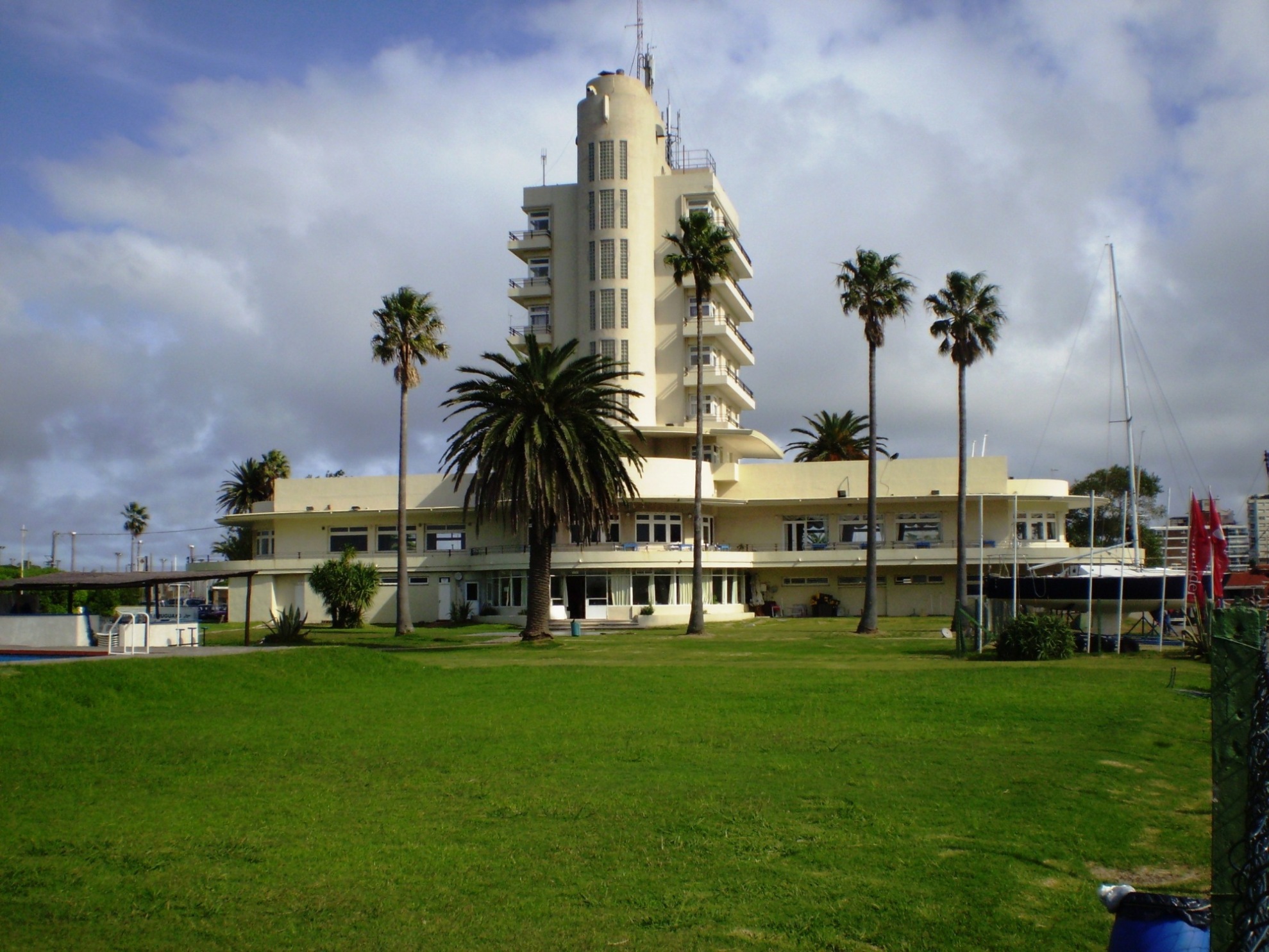 CV1AA 2007_0011.JPG